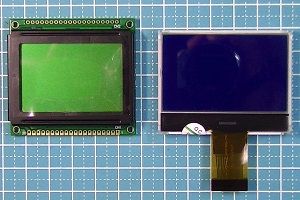 写真3、COB型(左)とCOG型(右)のLCDモジュール